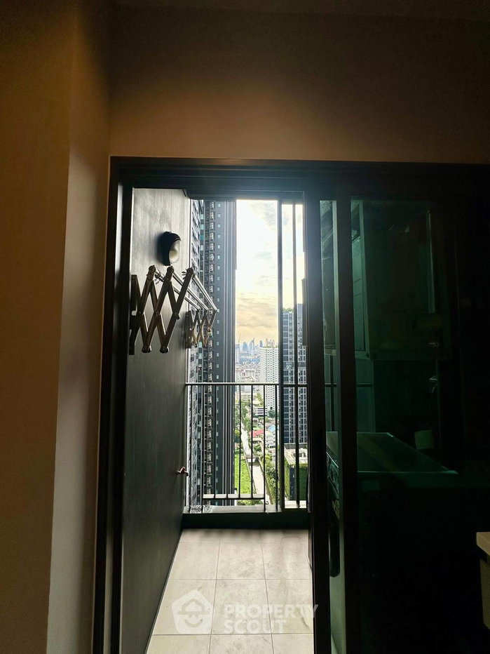 picture 1-BR Condo at Life Asoke - Rama 9 near MRT Phra Ram 9 (ID 2549003) - 17/18