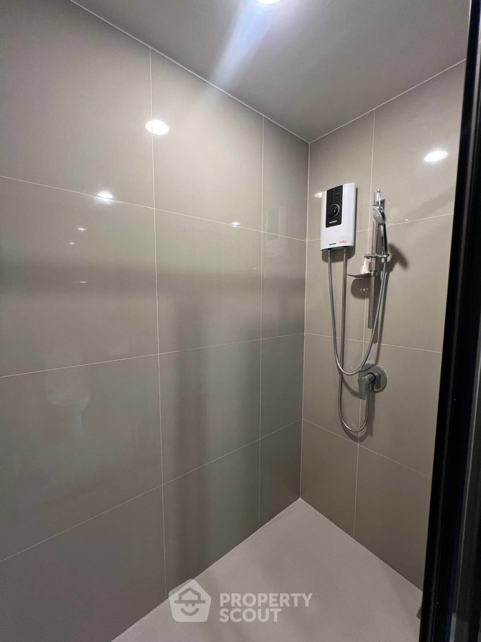 รูป คอนโด 1 ห้องนอน ชั้นสูง 34 ตร.ม. XT ห้วยขวาง ใกล้ MRT ห้วยขวาง 100 ม (ID 1696991) - รูปที่ 10/14