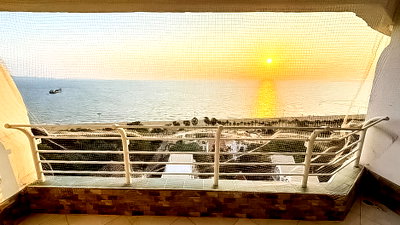 Condos for sale : Metro Jomtien Condotel Studio Condo for Sale Sea View