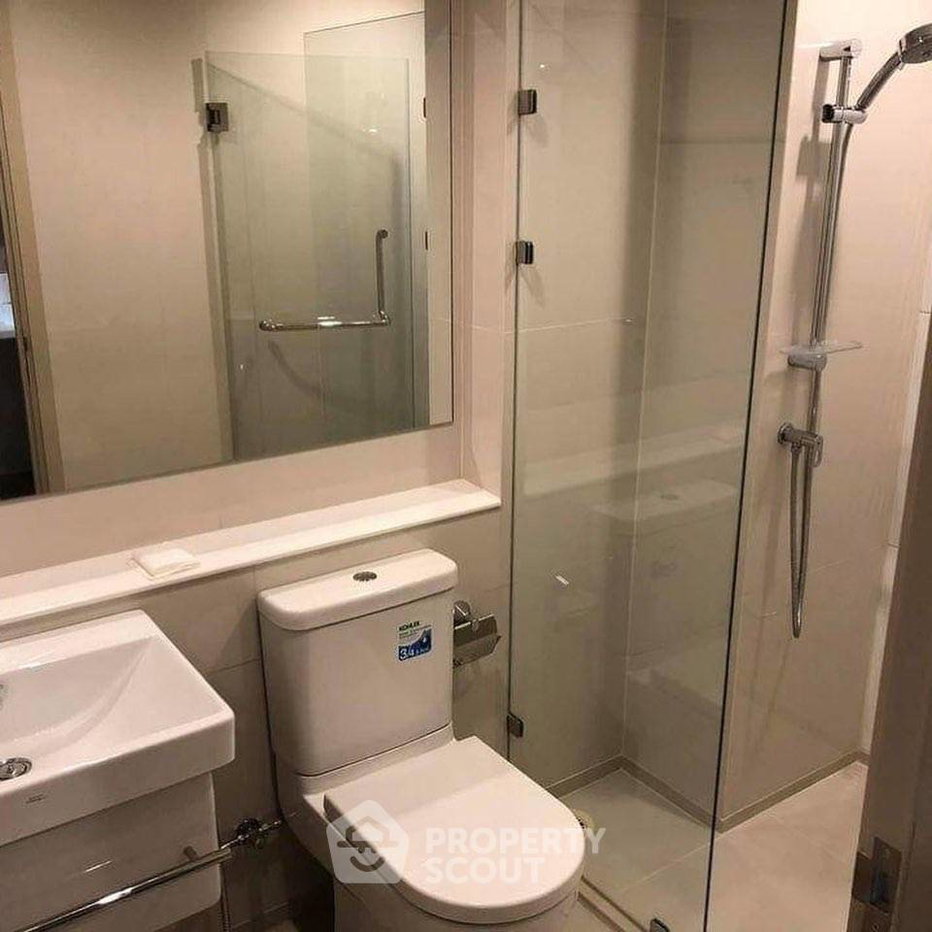 picture Studio Condo at Life One Wireless near BTS Phloen Chit (ID 1434870) - 3/4