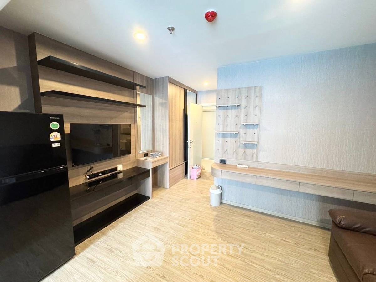 รูป คอนโด 1 ห้องนอนให้เช่า รีเจ้นท์โฮม บางนา ใกล้ BTS บางนา (ID 2197605) - รูปที่ 1/5