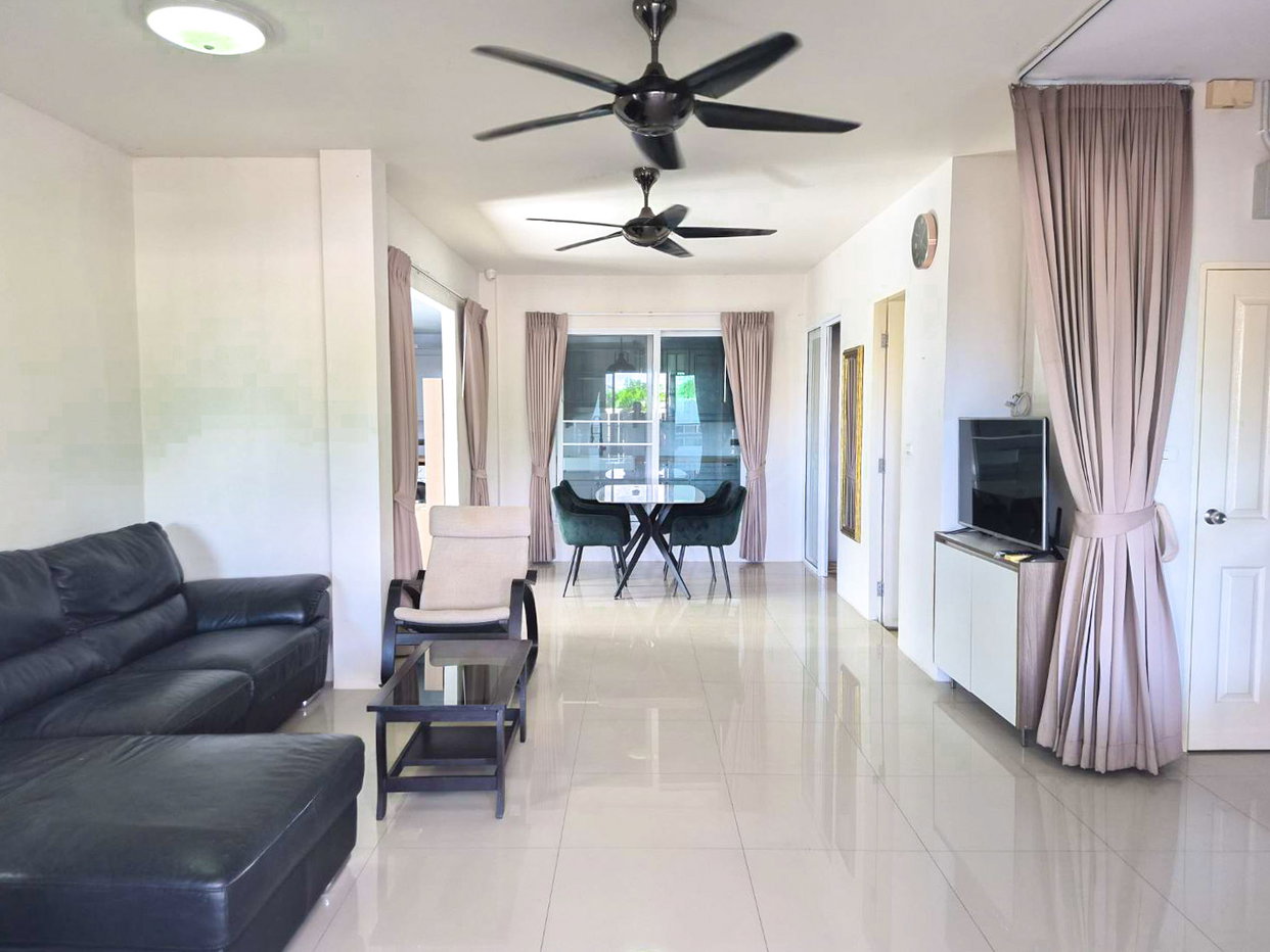 picture 2-Storey House for Rent Fully Furnished Corner Plot with Garden - 2/18