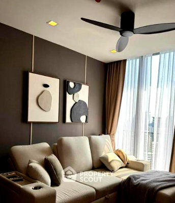 Condos for rent : 35th-Floor 1-BR 42 Sqm At Noble State 39, 400m to BTS Phrom Phong (ID 2570844)