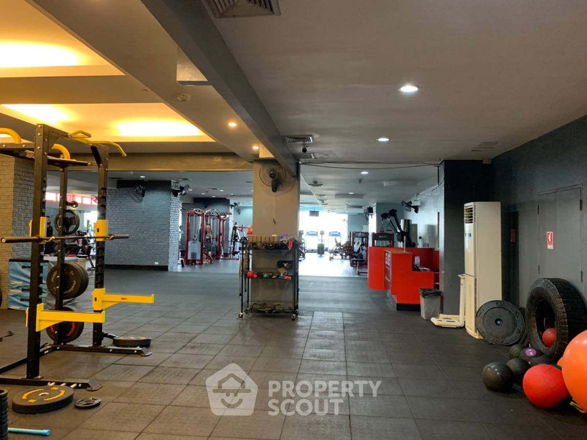 รูป คอนโด 2-ห้องนอน ที่ เดอะวอเตอร์ฟอร์ด ไดมอน ทาวเวอร์ สุขุมวิท ใกล้ BTS พร้อมพงษ์ (ID 883720) - รูปที่ 3/17
