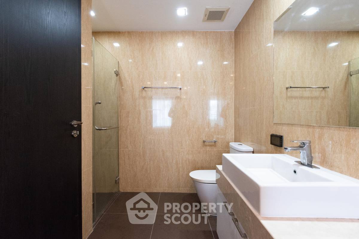 picture 1-BR Condo at Elegance @ Cosy Beach Pattaya close to Phratamnak (ID 1465313) - 10/12
