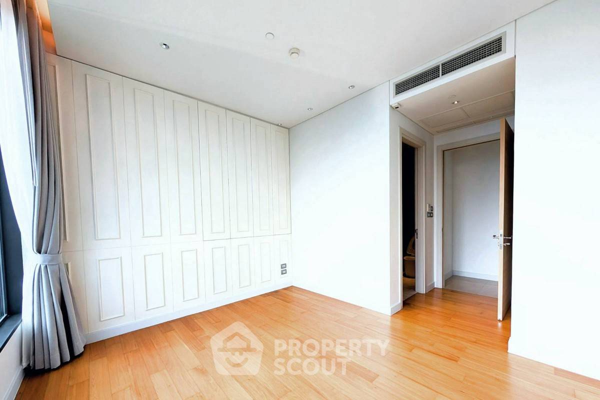 picture 3-BR Condo at Sindhorn Residence near BTS Ratchadamri (ID 2928075) - 13/14