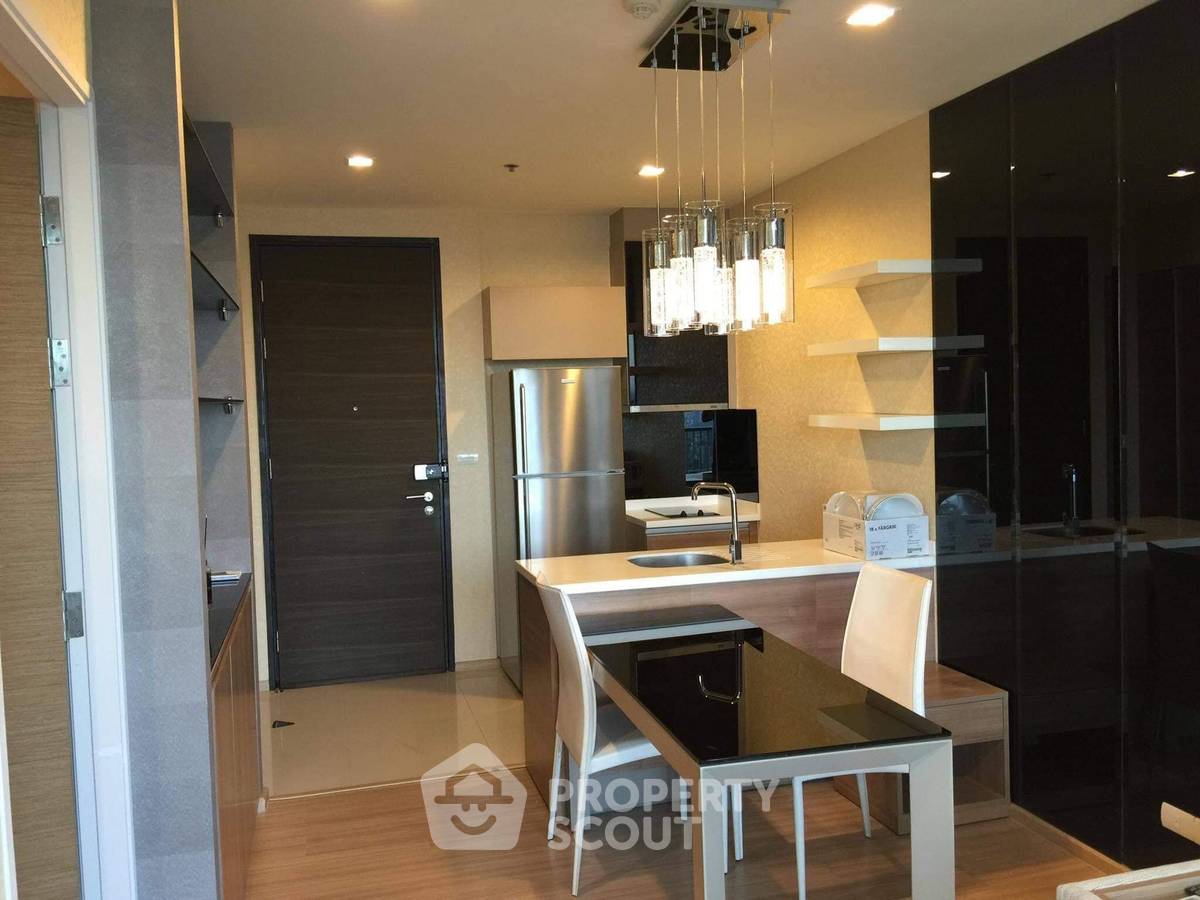 รูป คอนโด 1-ห้องนอน ที่ ริธึ่ม สุขุมวิท 50 ใกล้ BTS อ่อนนุช (ID 1539445) - รูปที่ 2/13
