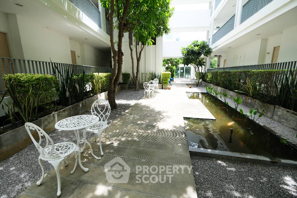 picture 1-BR Condo, The Sea Condominium 1, Sam Roi Yot (4th-Floor) (ID 1609689) - 13/18
