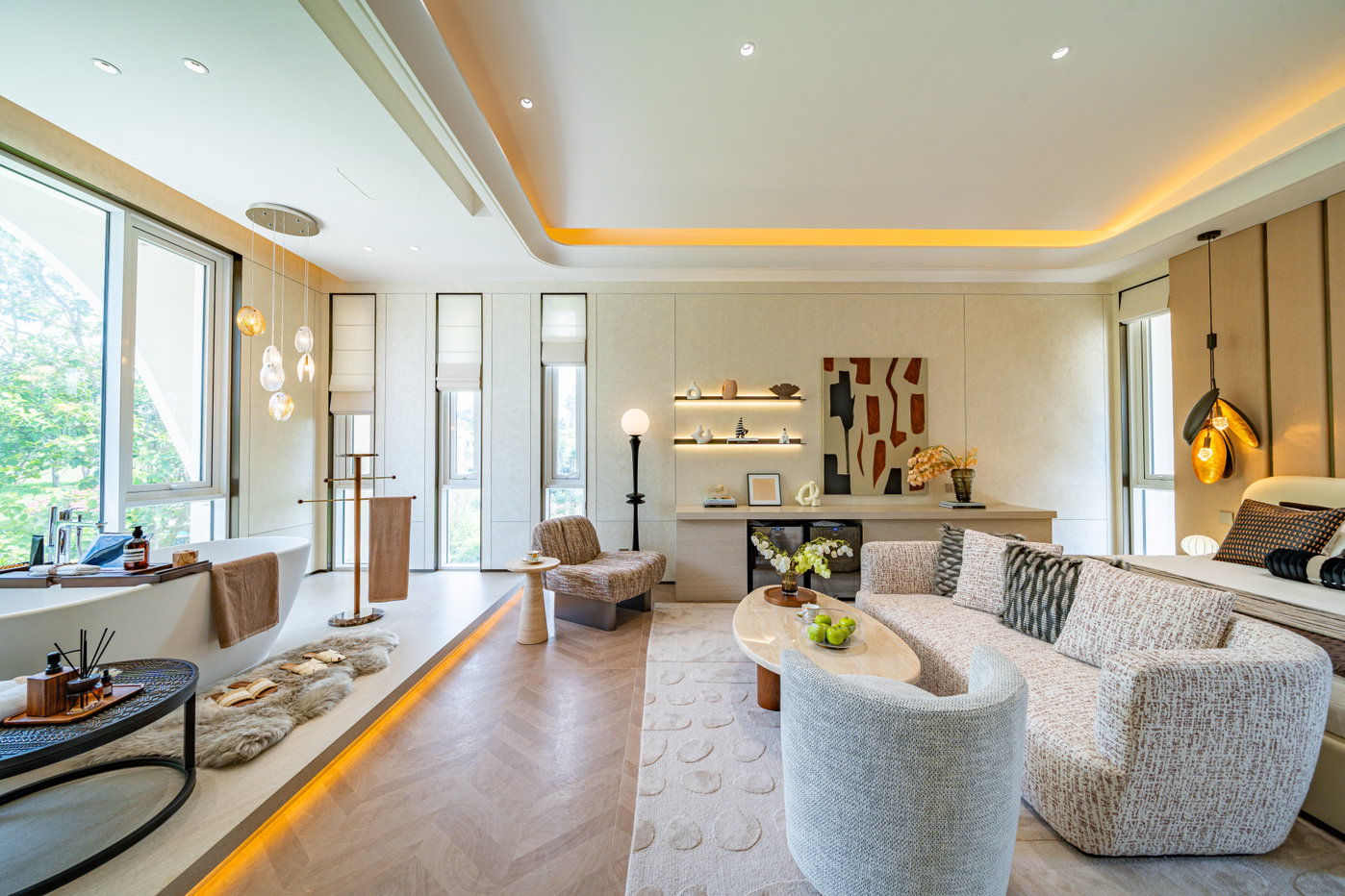 รูป Luxury Golf Course Pool Villa for Sale Huay Yai East Pattaya - รูปที่ 17/29