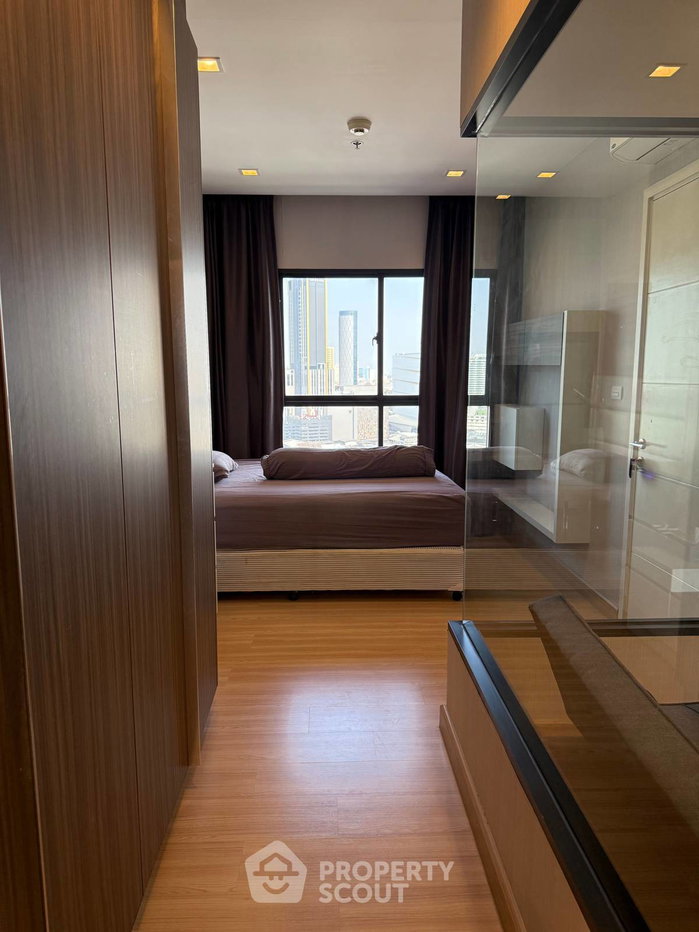รูป คอนโด 1 ห้องนอน 38 ตร.ม. ชั้นสูง 22 ใน Urbano Absolute ใกล้ BTS กรุงธนบุรี 400 ม. (ID 2133503) - รูปที่ 3/5