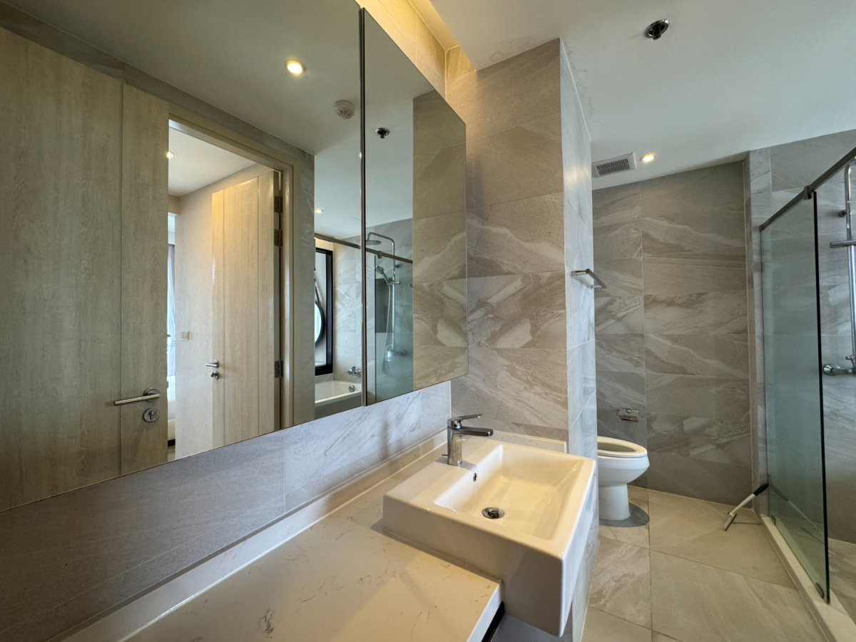 picture High-Floor & Move-In Ready! Luxury Condo for Rent at KEEN Centre Sriracha - 10/13