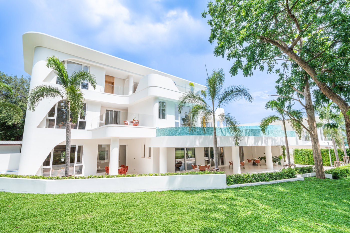 รูป Luxury Golf Course Pool Villa for Sale Huay Yai East Pattaya - รูปที่ 29/29