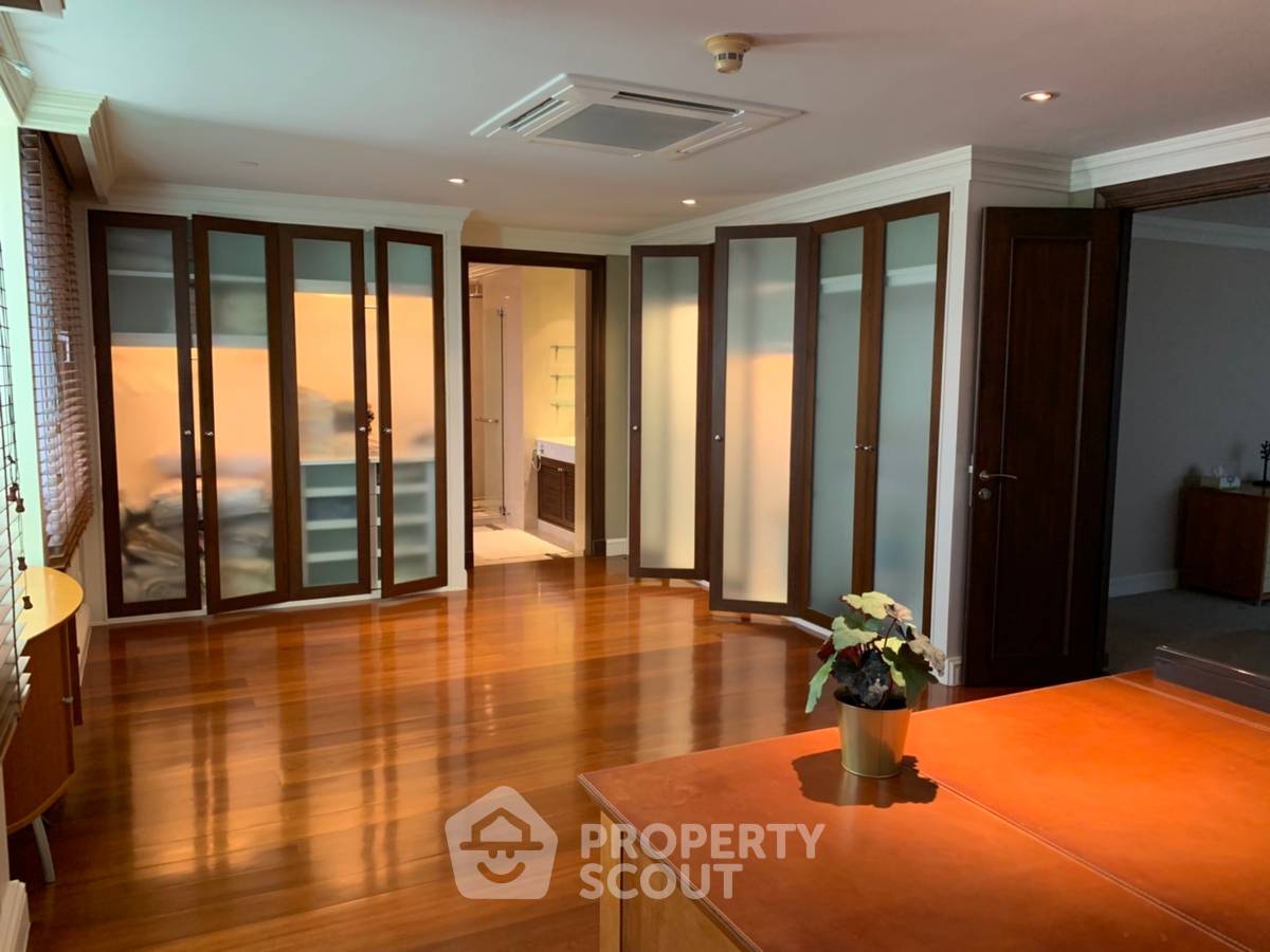 picture 4-BR Condo at Las Colinas near BTS Asok (ID 566147) - 20/40