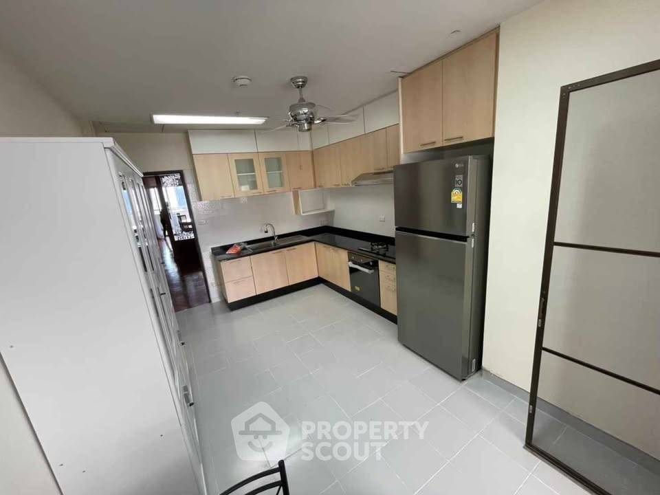 รูป คอนโด 3-ห้องนอน ที่ ทาวเวอร์ พาร์ค ใกล้ ARL มักกะสัน (ID 2959175) - รูปที่ 4/11