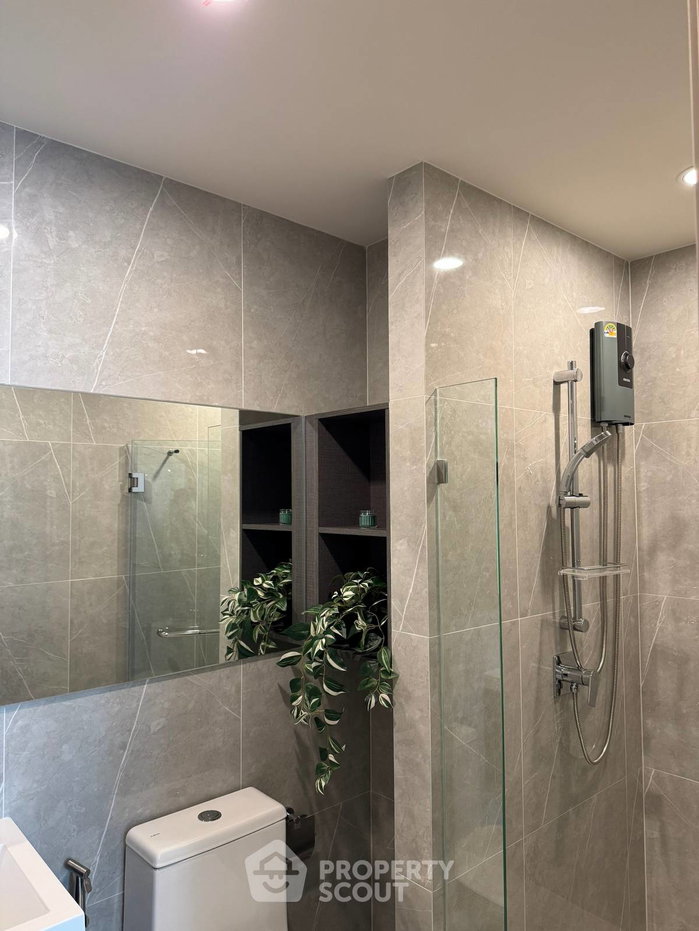 picture 1-BR Condo at Nue District R9 near MRT Phra Ram 9 (ID 2551850) - 11/12