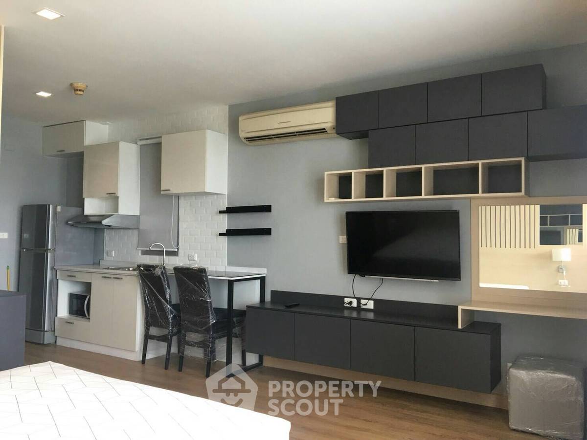 picture 1-BR Condo at Sukhumvit Plus near BTS Phra Khanong (ID 886882) - 1/7