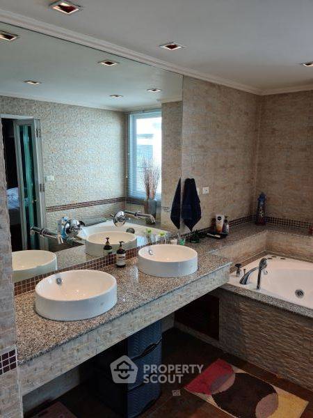 picture 2-BR Condo at The Beach Palace close to Cha-Am Beach (ID 1590377) - 13/17