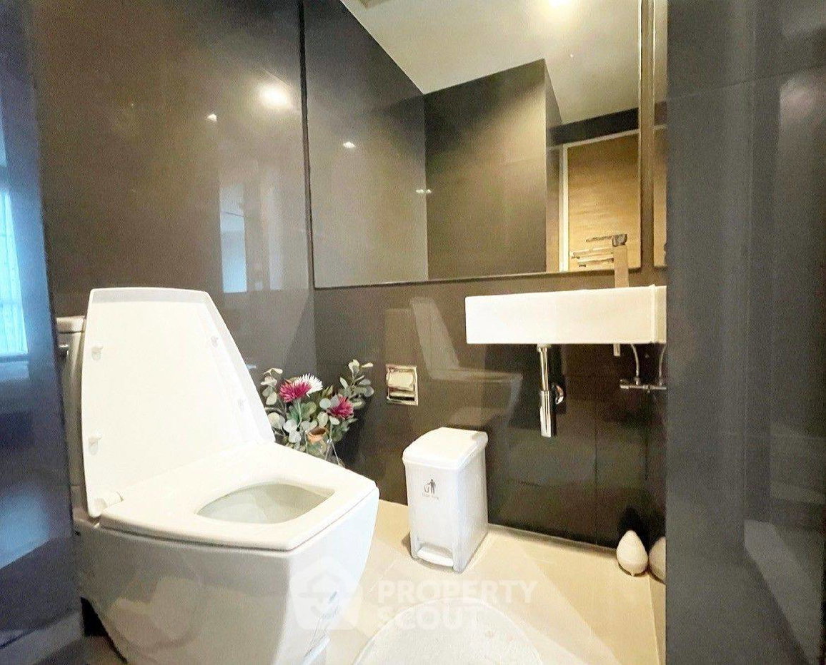 picture 1-BR Condo at Rhythm Sukhumvit 50 near BTS On Nut (ID 1836491) - 7/11
