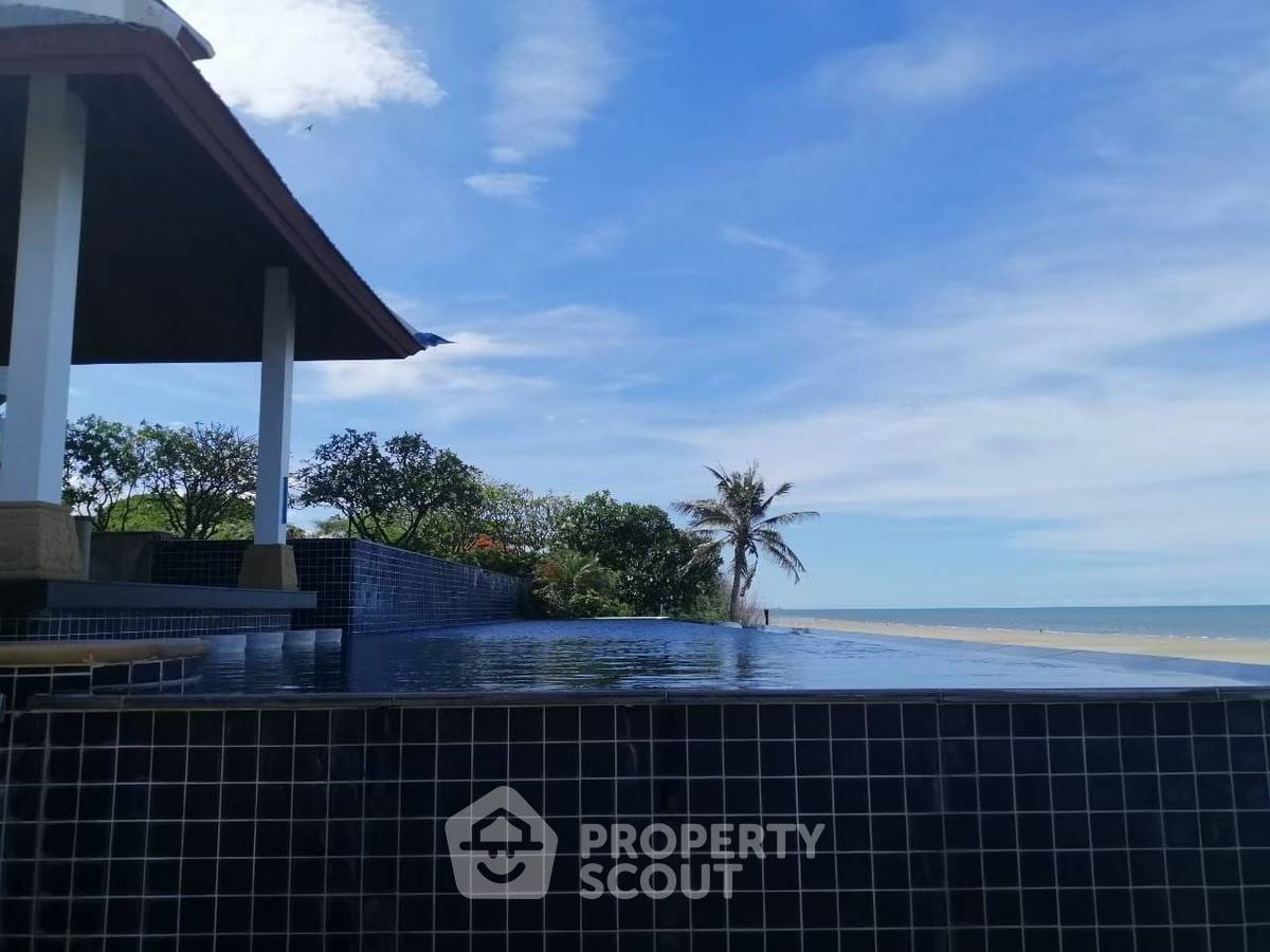 รูป คอนโด 2 ห้องนอน ขนาด 120 ตร.ม. สำหรับขาย ที่ Palm Pavilion Hua Hin (ID 1196510) - รูปที่ 13/14