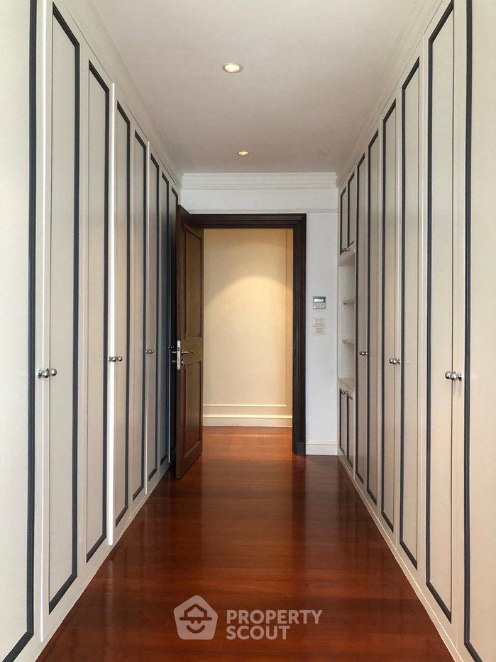 picture 4-BR Condo at Las Colinas near BTS Asok (ID 566147) - 38/40