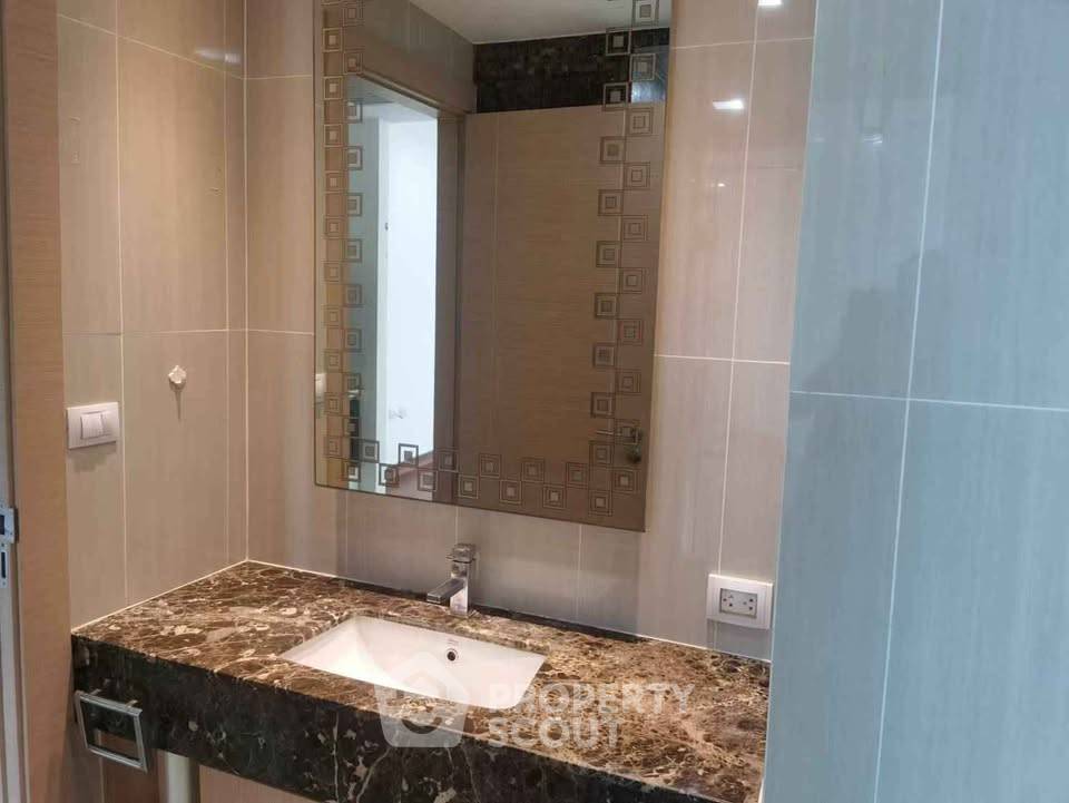 รูป คอนโด 1 ห้องนอน The Palm - Wongamart Beach ชั้น 23 ขนาด 32 ตร.ม. (ID 1969459) - รูปที่ 2/10