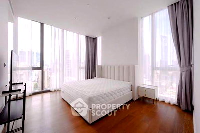 คอนโดให้เช่า : คอนโด 3-ห้องนอน ที่ คราม สุขุมวิท 26 ใกล้ BTS พร้อมพงษ์ (ID 2462338)