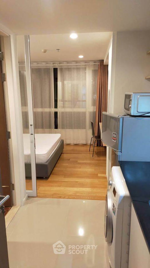 รูป คอนโด 1-ห้องนอน ที่ 15 สุขุมวิท เรสซิเด็นท์ ใกล้ BTS นานา (ID 2100643) - รูปที่ 4/12