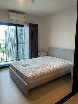 Mega Bangna 400 m. Condo A space Mega ( Rental ) Price  10,000 Baht