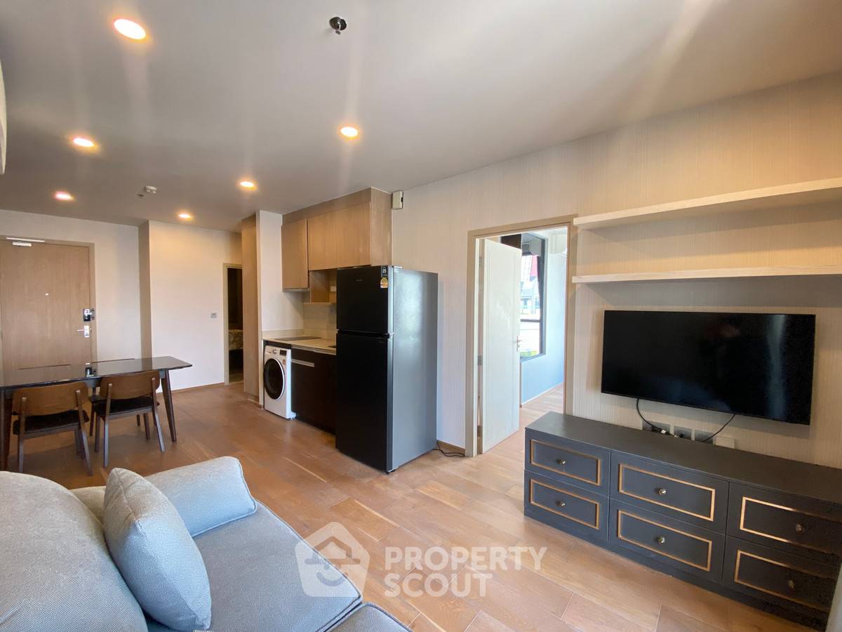 picture 2-BR Condo at Q Chid Lom - Phetchaburi near BTS Chit Lom (ID 2915055) - 3/15