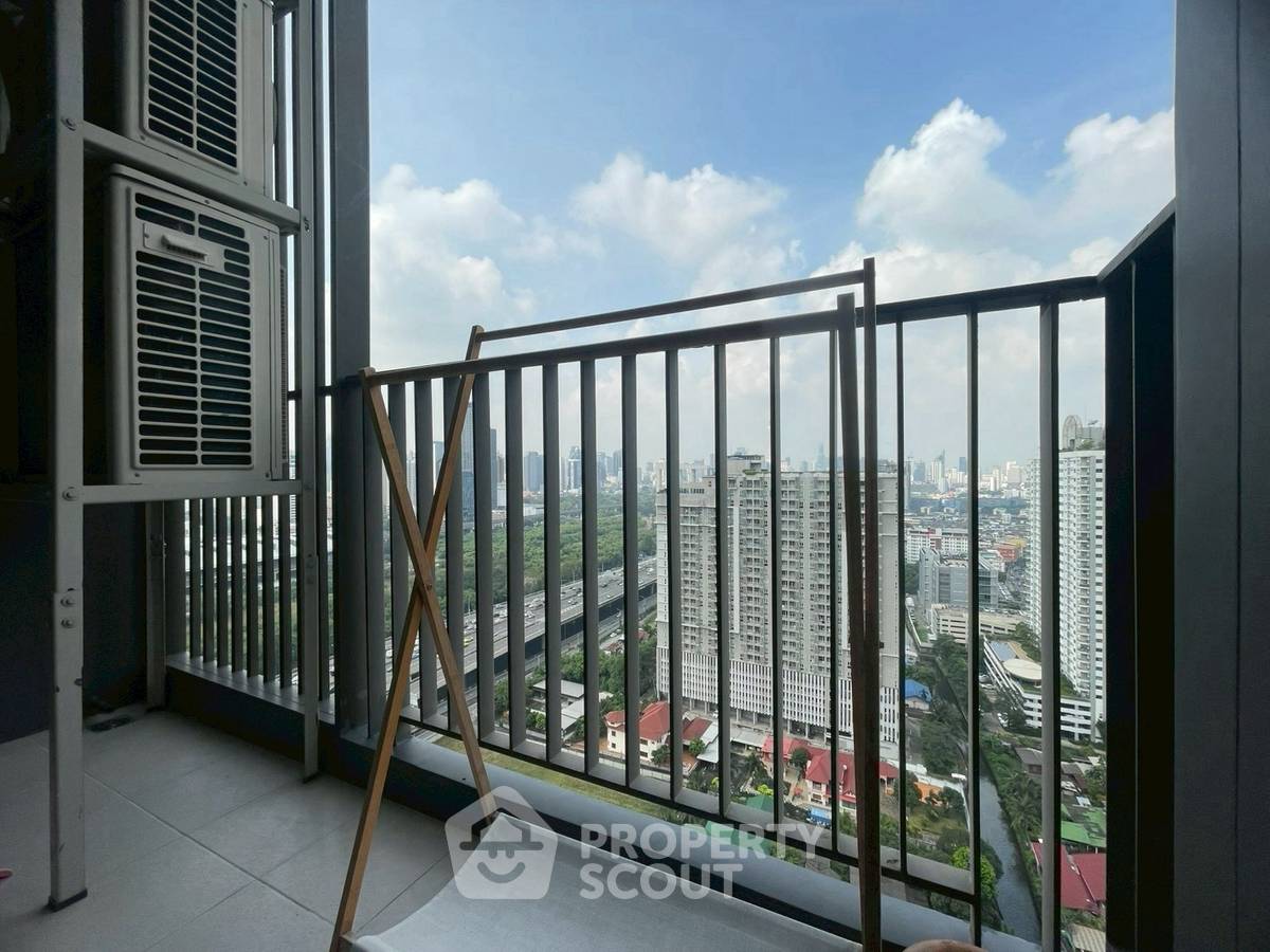 picture 1-BR Condo at Life Asoke - Rama 9 near MRT Phra Ram 9 (ID 2450177) - 8/9
