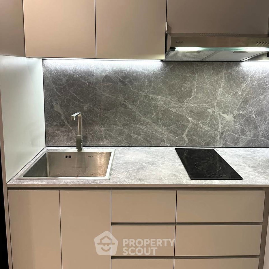 picture 2-BR Condo at Grand Park View Asoke near MRT Sukhumvit (ID 2325475) - 5/20