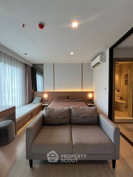 picture Studio Condo at Life Asoke - Rama 9 near MRT Phra Ram 9 (ID 2341504) - 2/12