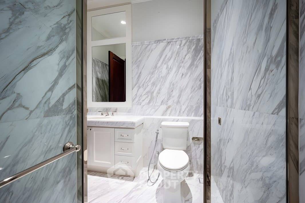 picture 3-BR Condo at 98 Wireless near BTS Phloen Chit (ID 2960271) - 7/14