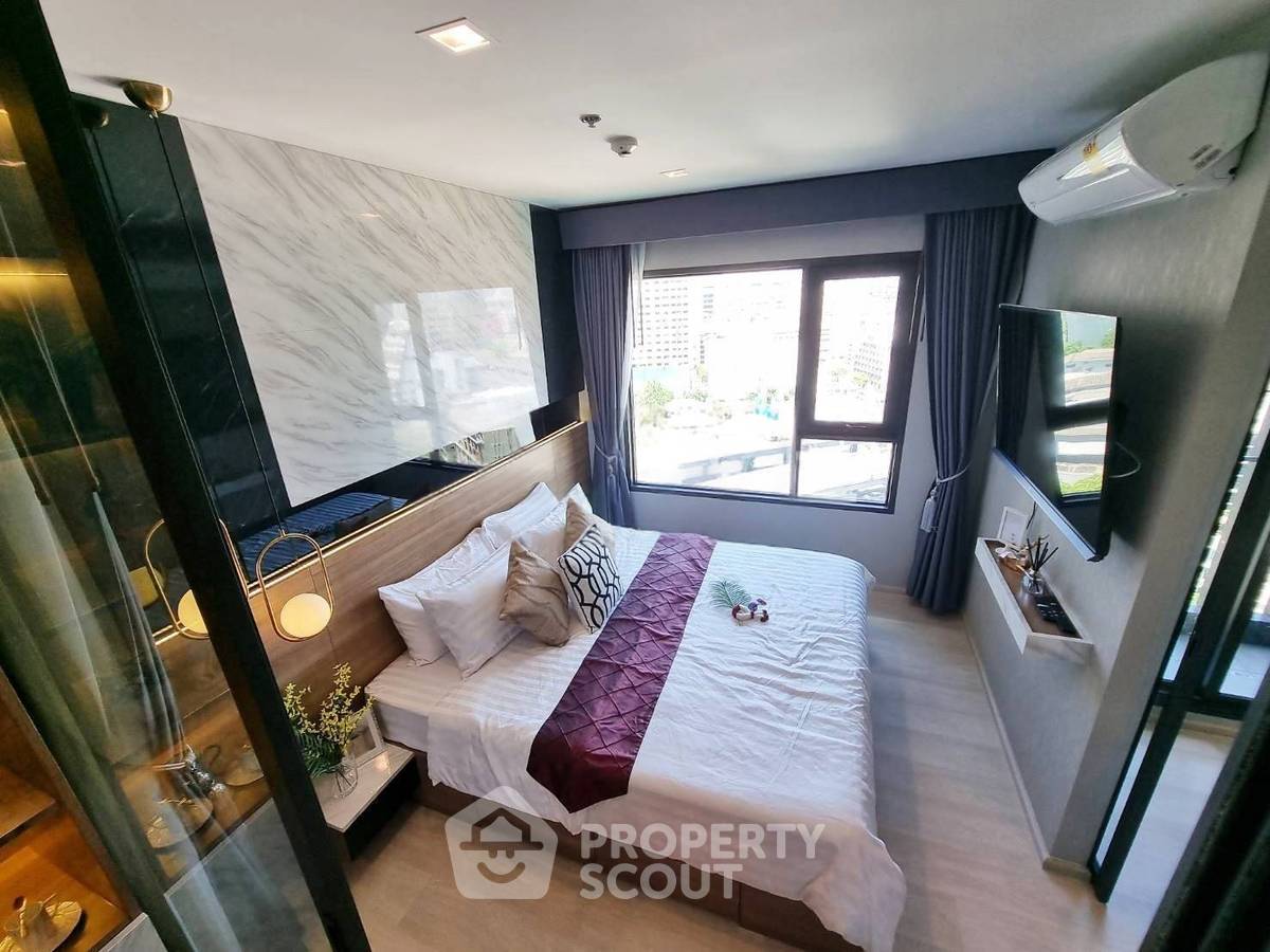 picture 1-BR Condo at Life One Wireless near BTS Phloen Chit (ID 2740742) - 3/12