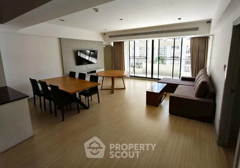 2-BR Condo at Villa Bajaj near MRT Sukhumvit (ID 2828417)