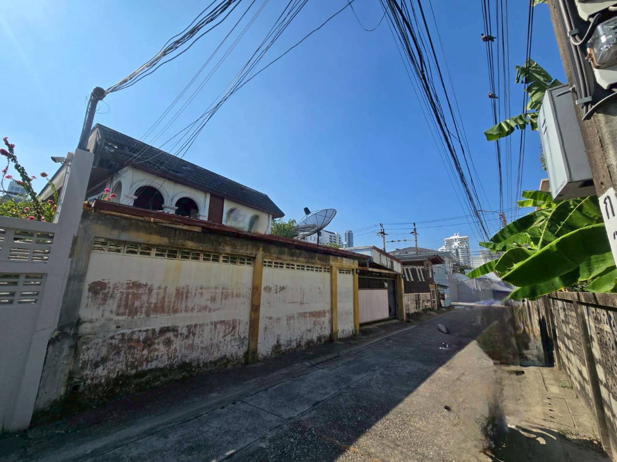 รูป ขายที่ดินแปลงสวย พร้อมบ้าน 2 ชั้น สุขุมวิท 65 ซ.ชัยพฤกษ์แยก10 ใกล้ BTS เอกมัย (N.2023) - รูปที่ 8/8