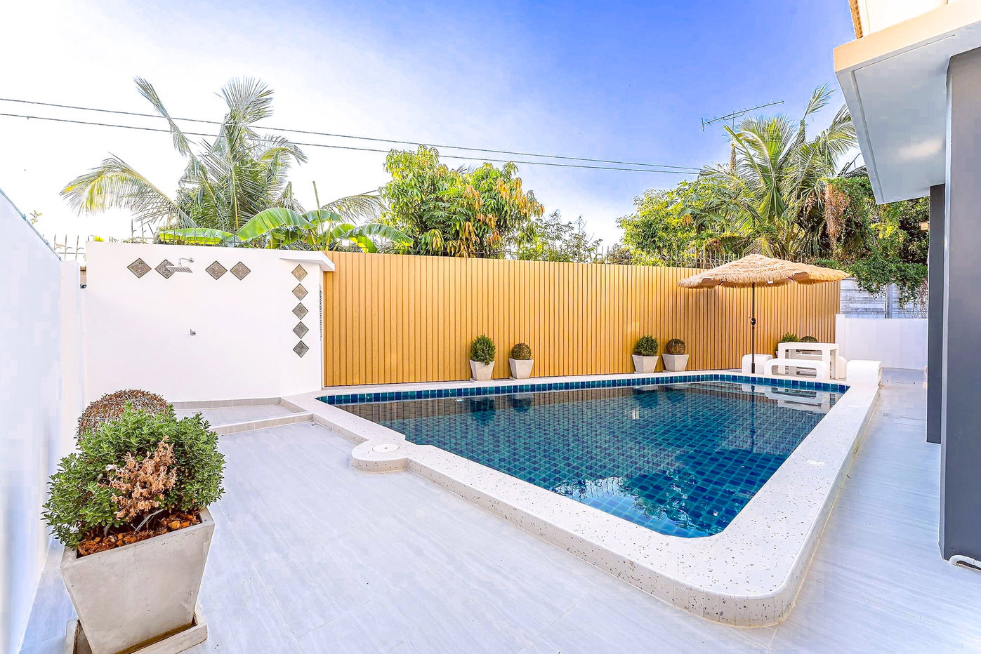 รูป Pool Villa for Sale East Pattaya Fully Furnished - รูปที่ 10/12