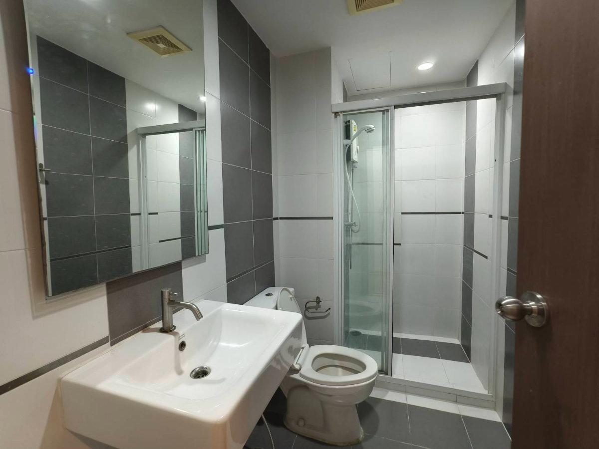 picture Condo for rent : The Base Sukhumvit 77((BTS Onnut )) MK-02 line @livingbkk - 13/18