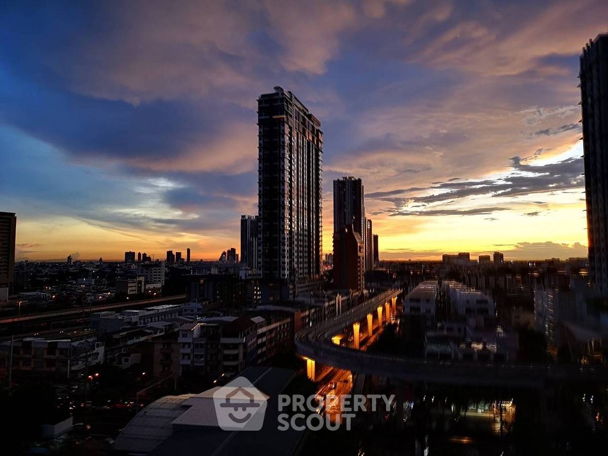 รูป คอนโด 1 ห้องนอน 69 ตร.ม. ชั้น 12 ที่ The River Condominium ใกล้ BTS สะพานตากสิน 400 ม. (ID 512861) - รูปที่ 22/28