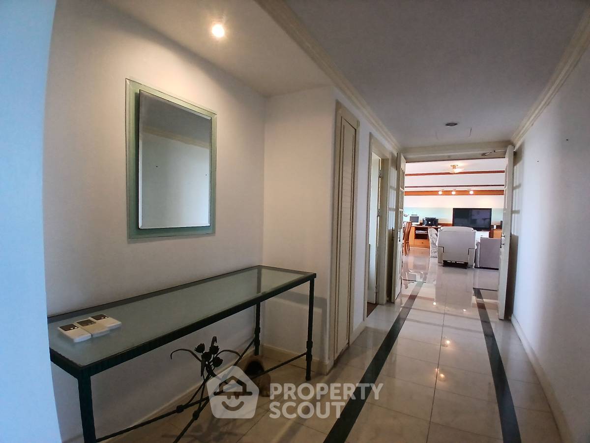 รูป คอนโด 4 ห้องนอน 250 ตร.ม. ขาย The Royal Princess Condo โซนหนองแก (ID 1560289) - รูปที่ 4/12