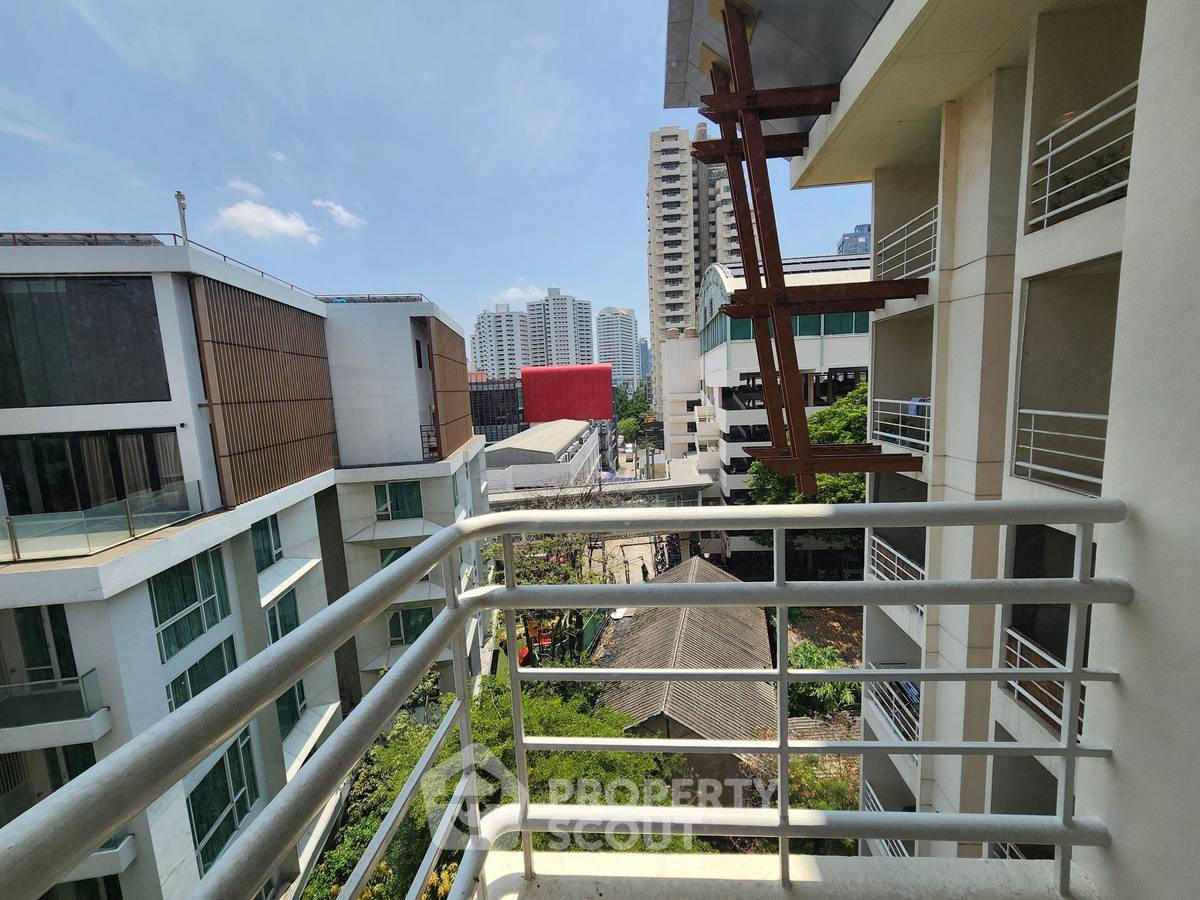 รูป คอนโด 3-ห้องนอน ที่ ดิ แอมมิธิส สุขุมวิท 39 ใกล้ BTS พร้อมพงษ์ (ID 2600443) - รูปที่ 8/45