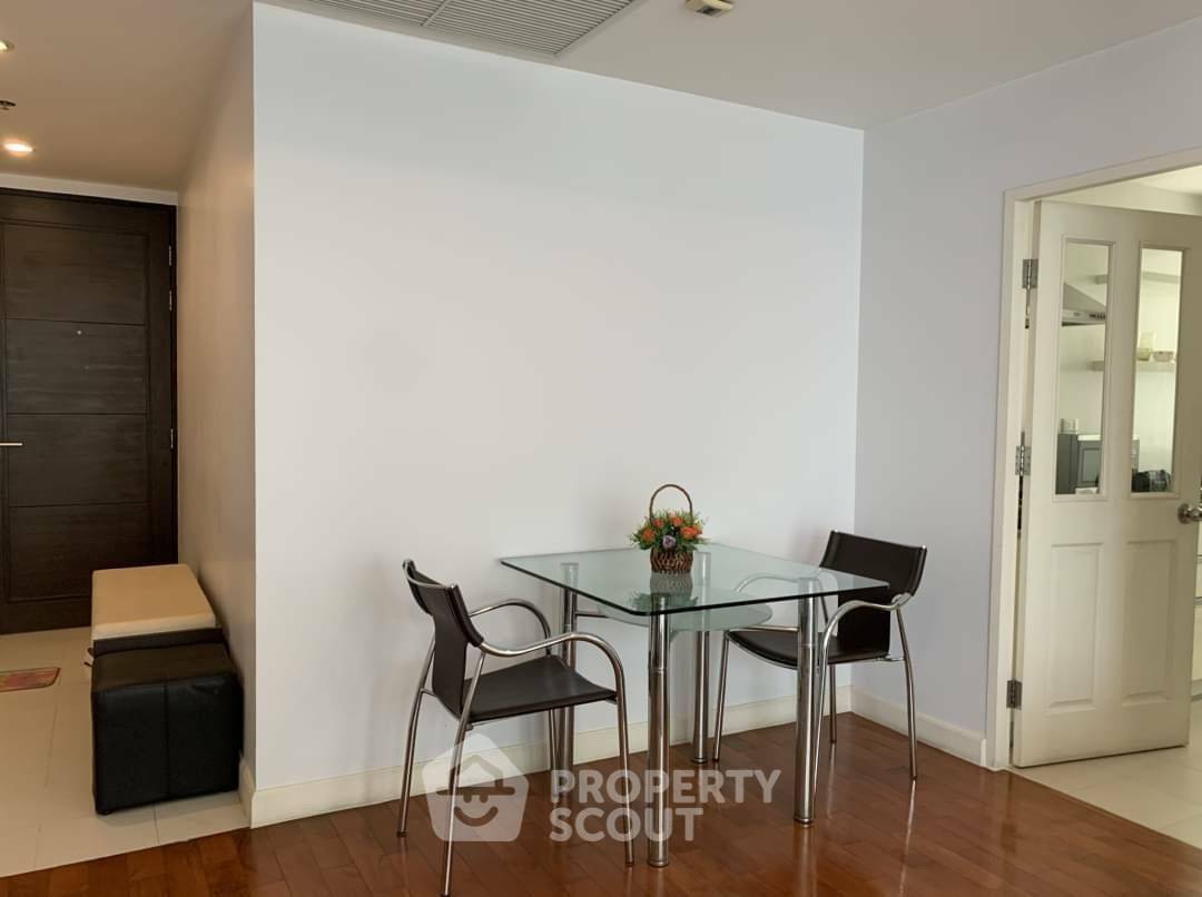 picture 1-BR Condo at Siri Residence Sukhumvit near BTS Phrom Phong (ID 994162) - 5/13