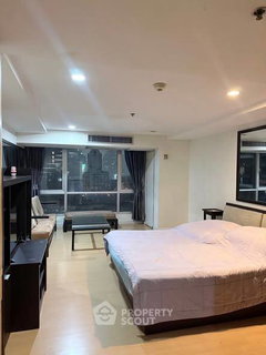 1-BR 36 Sqm, The Trendy Condominium Near BTS Nana (200m), 11th Floor (ID 2555859)