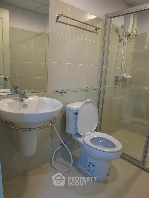 picture 1-BR Condo at Supalai Park Asoke Ratchada near MRT Phra Ram 9 (ID 663889) - 2/9