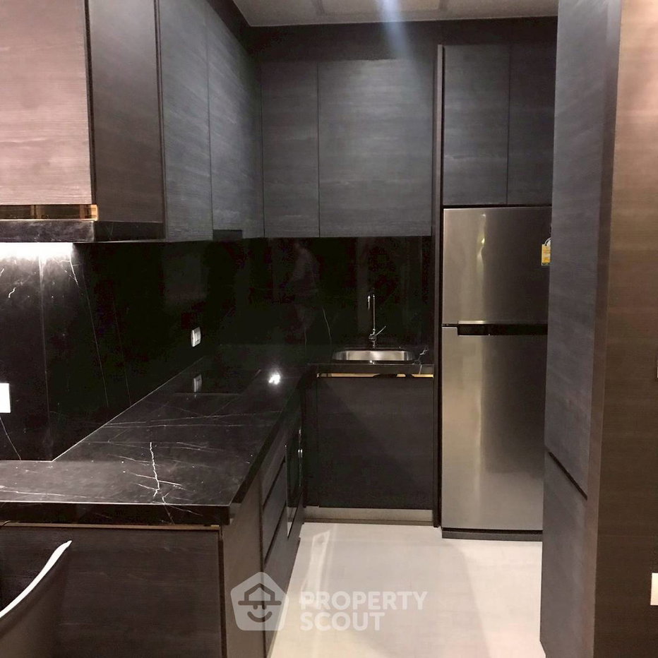 picture 2-BR Condo at Noble Ploenchit near BTS Phloen Chit (ID 2507030) - 3/6
