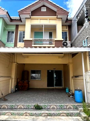 Townhouses for sale Samut Sakhon : FOR SALE: Newly renovated townhome at Wises Suk Nakorn Phase 4, Rama 2 - Samae Dam.near Samae Dam Station