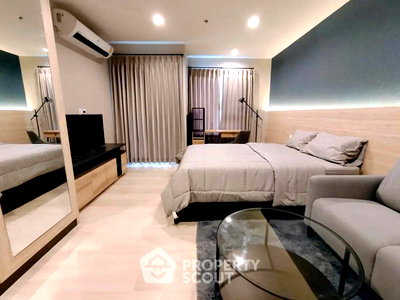 Condos for sale : High-Floor 1-BR Condo, Life One Wireless, 38th Floor Near BTS Phloen Chit (ID 2874659)