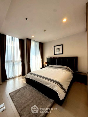 Condos for rent : High-Floor 2-BR 70 Sqm Noble Ploenchit, 100m to BTS Phloen Chit (ID 2714474)