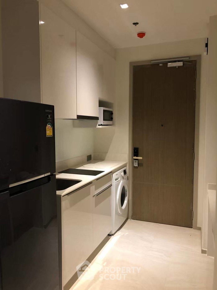 picture 1-BR Condo In Ashton Silom, High-Floor 29th, 300m To BTS Chong Nonsi (ID 985160) - 9/18