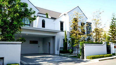 Houses for sale Saphan Sung : 🔥 FOR SALE: Super Luxury Single House at Nantawan Rama 9 - Krungthep Kreetha. Situated in the absolute Prime Area of the New Krungthep Kreetha